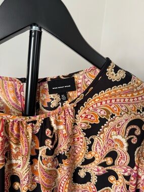 Who What Wear Black Paisley Top with Pink & Orange Motif